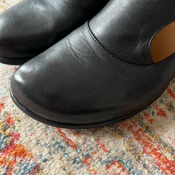 John Fluevog Gracias Side Buckle Shoes w/ Cutout - Picture 7 of 16